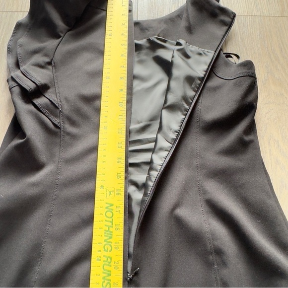 Calvin Klein Black One Ruffle Shoulder Cocktail Dress Women’s Size 12 - Picture 4 of 10